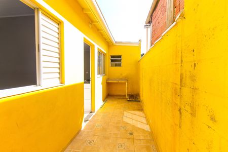 Casa para alugar com 70m², 2 quartos e 1 vaga Casa para alugar com 70m², 2 quartos e 1 vagaÁrea de Serviço e quintal