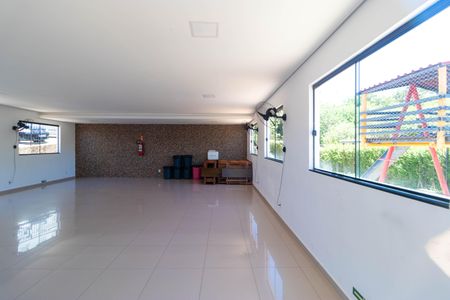 Apartamento à venda com 43m², 2 quartos e 1 vaga Apartamento à venda com 43m², 2 quartos e 1 vagaÁrea comum - Salão de festas