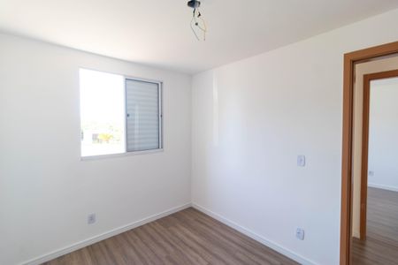 Apartamento à venda com 43m², 2 quartos e 1 vaga Apartamento à venda com 43m², 2 quartos e 1 vagaQuarto 02