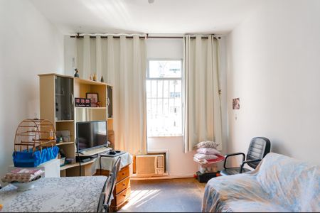 Apartamento à venda com 115m², 3 quartos e sem vaga Apartamento à venda com 115m², 3 quartos e sem vagaSala