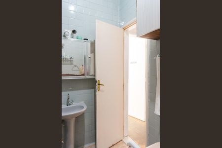 Apartamento à venda com 115m², 3 quartos e sem vaga Apartamento à venda com 115m², 3 quartos e sem vagaBanheiro