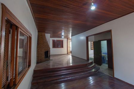 Casa à venda com 199m², 2 quartos e 2 vagasSala