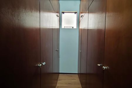 Apartamento para alugar com 160m², 3 quartos e 2 vagas Apartamento para alugar com 160m², 3 quartos e 2 vagasCloset Suíte