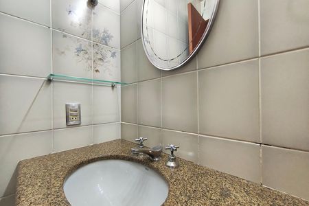Apartamento para alugar com 160m², 3 quartos e 2 vagas Apartamento para alugar com 160m², 3 quartos e 2 vagasBanheiro da Suíte