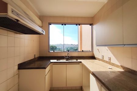 Apartamento para alugar com 160m², 3 quartos e 2 vagas Apartamento para alugar com 160m², 3 quartos e 2 vagasCozinha