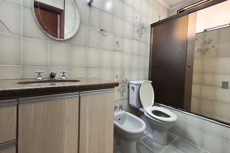Apartamento para alugar com 160m², 3 quartos e 2 vagas Apartamento para alugar com 160m², 3 quartos e 2 vagasBanheiro da Suíte