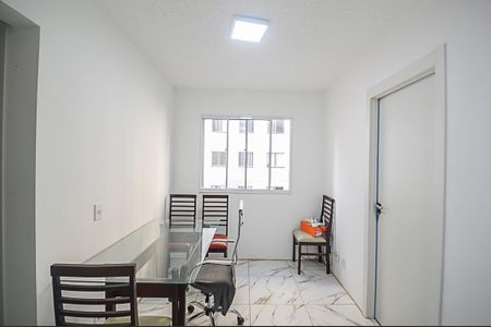 Apartamento à venda com 32m², 2 quartos e sem vaga Apartamento à venda com 32m², 2 quartos e sem vagaSala