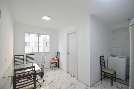 Apartamento à venda com 32m², 2 quartos e sem vaga Apartamento à venda com 32m², 2 quartos e sem vagaSala