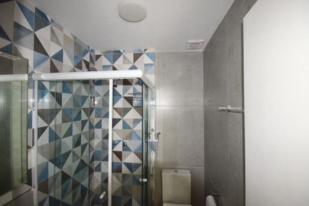 Apartamento para alugar com 67m², 2 quartos e 1 vaga Apartamento para alugar com 67m², 2 quartos e 1 vagaBanheiro da Suíte