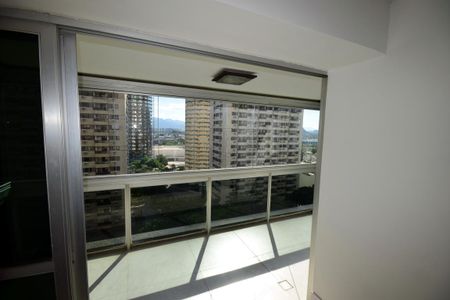 Apartamento para alugar com 67m², 2 quartos e 1 vaga Apartamento para alugar com 67m², 2 quartos e 1 vagaVaranda da Suíte