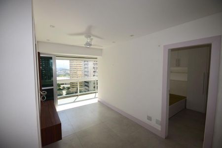 Apartamento para alugar com 67m², 2 quartos e 1 vaga Apartamento para alugar com 67m², 2 quartos e 1 vagaSala/Cozinha