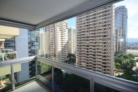 Apartamento para alugar com 67m², 2 quartos e 1 vaga Apartamento para alugar com 67m², 2 quartos e 1 vagaVaranda
