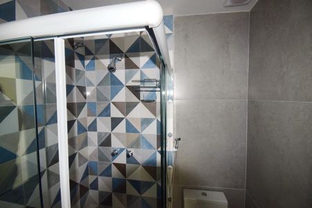 Apartamento para alugar com 67m², 2 quartos e 1 vaga Apartamento para alugar com 67m², 2 quartos e 1 vagaBanheiro da Suíte
