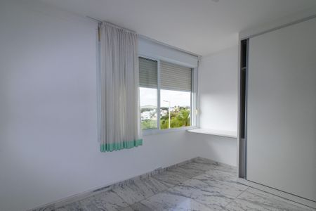 Casa de condomínio para alugar com 300m², 3 quartos e 4 vagasSuíte 3