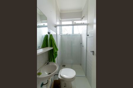 Casa de condomínio para alugar com 300m², 3 quartos e 4 vagasBanheiro Social