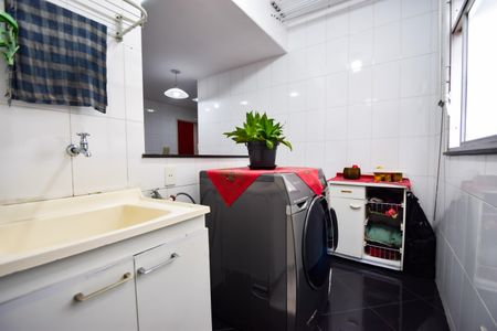 Apartamento à venda com 112m², 2 quartos e 1 vagaÁrea de Serviço