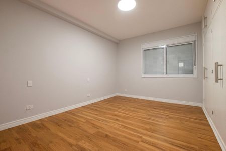Apartamento para alugar com 152m², 3 quartos e 1 vaga Apartamento para alugar com 152m², 3 quartos e 1 vagaQuarto 2