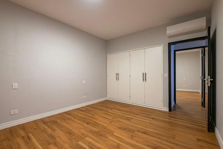 Apartamento para alugar com 152m², 3 quartos e 1 vaga Apartamento para alugar com 152m², 3 quartos e 1 vagaQuarto 1