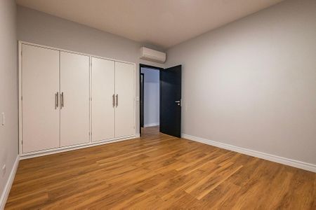 Apartamento para alugar com 152m², 3 quartos e 1 vaga Apartamento para alugar com 152m², 3 quartos e 1 vagaQuarto 1