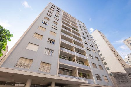 Apartamento para alugar com 152m², 3 quartos e 1 vaga Apartamento para alugar com 152m², 3 quartos e 1 vagaFachada