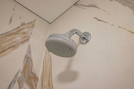 Apartamento para alugar com 152m², 3 quartos e 1 vaga Apartamento para alugar com 152m², 3 quartos e 1 vagaBanheiro da Suíte