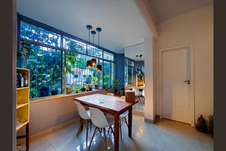 Apartamento à venda com 108m², 3 quartos e sem vagaSala