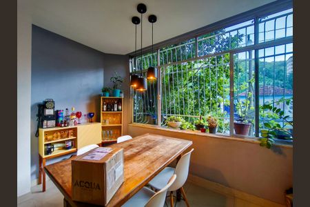 Apartamento à venda com 108m², 3 quartos e sem vagaSala