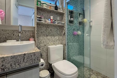 Apartamento à venda com 73m², 1 quarto e 2 vagasBanheiro da Suíte