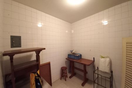 Casa à venda com 500m², 5 quartos e 4 vagasDespensa