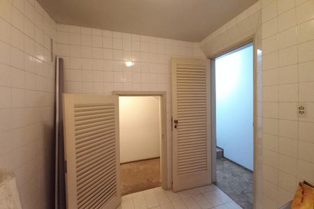 Casa à venda com 500m², 5 quartos e 4 vagasDespensa