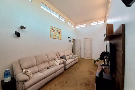 Casa à venda com 500m², 5 quartos e 4 vagasSala de TV