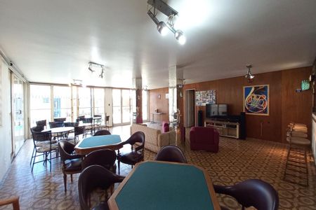 Casa à venda com 500m², 5 quartos e 4 vagasÁrea comum - Salão de festas