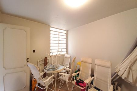 Casa à venda com 500m², 5 quartos e 4 vagasQuarto de Serviço