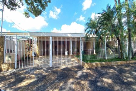 Casa à venda com 500m², 5 quartos e 4 vagasFachada do Prédio