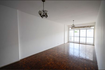 Apartamento à venda com 110m², 3 quartos e 2 vagasSala