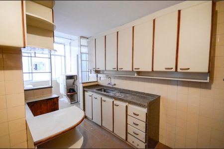 Apartamento à venda com 110m², 3 quartos e 2 vagasCozinha