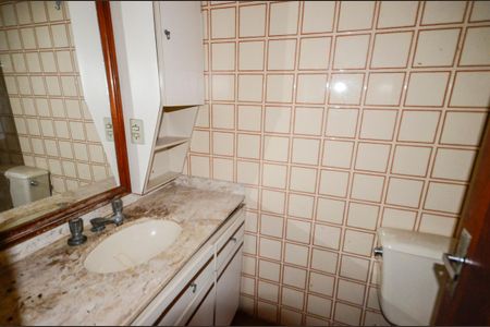 Apartamento à venda com 110m², 3 quartos e 2 vagasBanheiro da Suíte