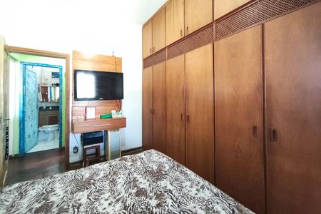 Casa à venda com 380m², 3 quartos e 4 vagasSuíte