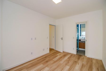 Apartamento à venda com 82m², 2 quartos e 1 vagaSuíte