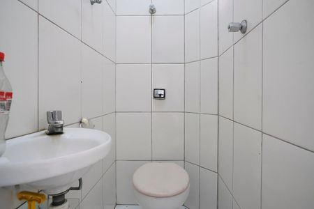 Casa à venda com 98m², 2 quartos e 1 vagaLavabo