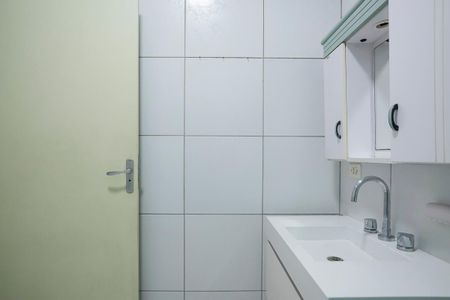 Casa à venda com 98m², 2 quartos e 1 vagaBanheiro