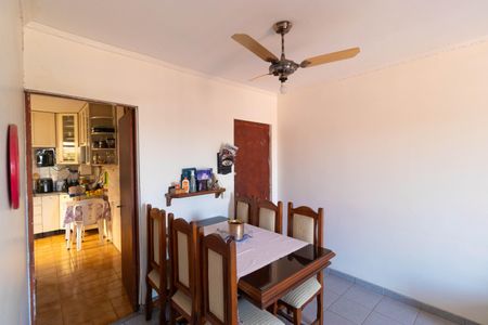 Apartamento à venda com 74m², 2 quartos e 1 vaga Apartamento à venda com 74m², 2 quartos e 1 vagaSala