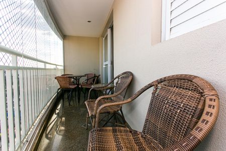 Apartamento à venda com 82m², 2 quartos e 2 vagas Apartamento à venda com 82m², 2 quartos e 2 vagasVaranda