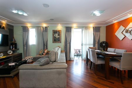 Apartamento à venda com 82m², 2 quartos e 2 vagas Apartamento à venda com 82m², 2 quartos e 2 vagasSala