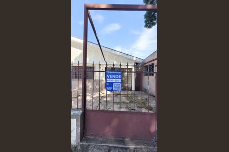 Casa à venda com 208m², 3 quartos e 4 vagasFachada e placa