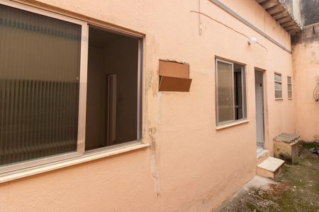 Casa para alugar com 50m², 1 quarto e sem vagaÁrea comum - Entrada