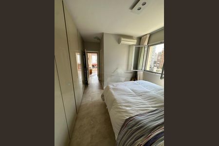 Apartamento à venda com 3 quartos, 114m² em Vila Uberabinha, São Paulo