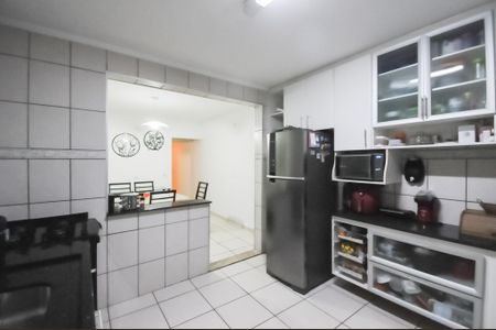 Casa à venda com 184m², 4 quartos e 2 vagasCozinha - Armários