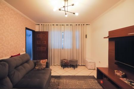 Casa à venda com 184m², 4 quartos e 2 vagasSala