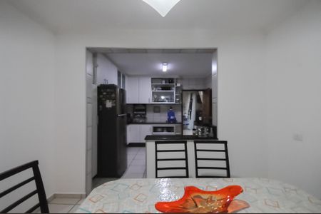 Casa à venda com 184m², 4 quartos e 2 vagasCopa